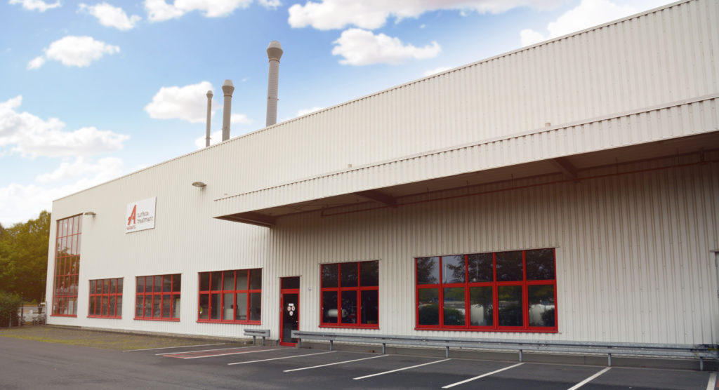 Aalberts surface technologies Solingen 3 Außenansicht Produktion