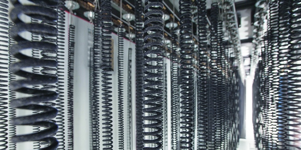 Aalberts surface technologies Solingen 8 Feder mit Flock